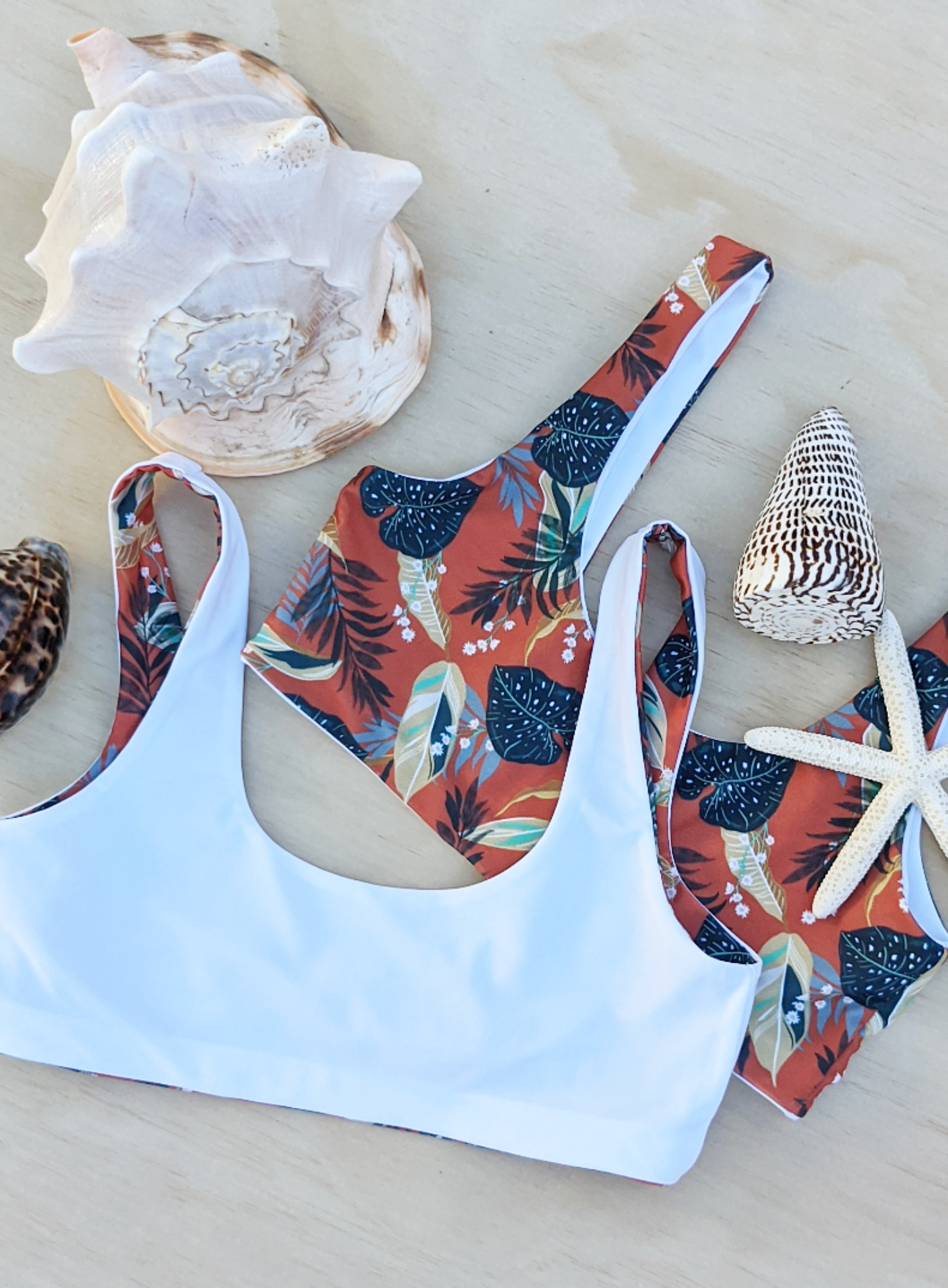 Reversible bikini, white bikini top made from sustainable swimwear material
